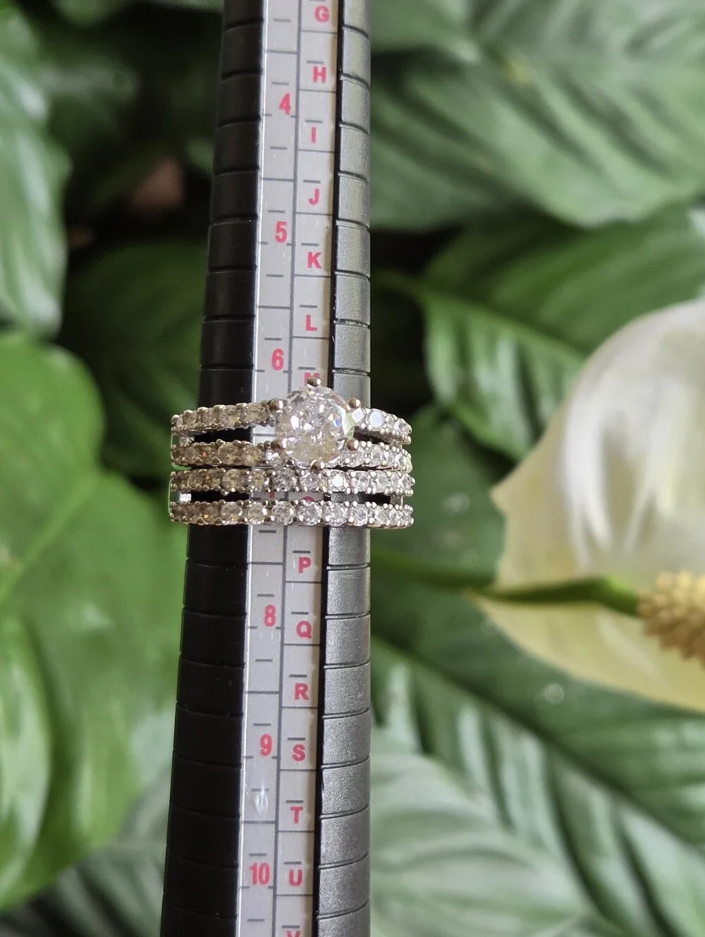 Rhinestone Wedding Ring Set. Size 6.5
